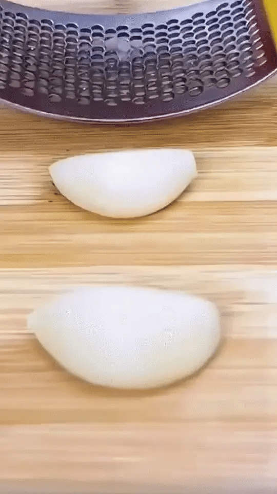 Garlic Press Tool | أداة عصر الثوم